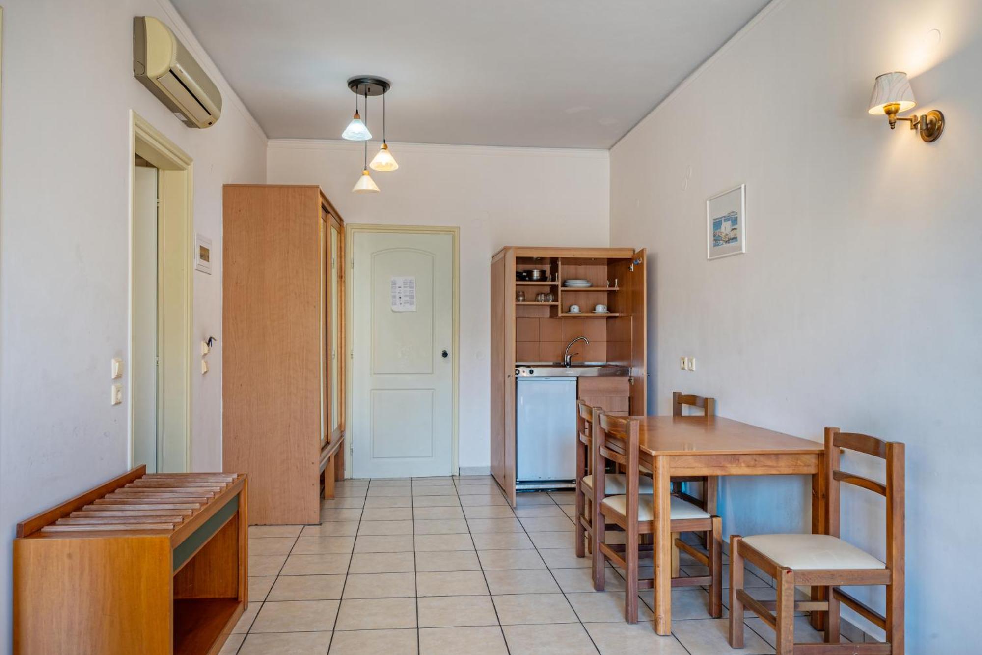 Lefkoniko Beach & Icarus Suite Apts Resmo Dış mekan fotoğraf